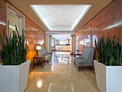 Howard Johnson Isla Verde Carolina 3*,  Portoryko